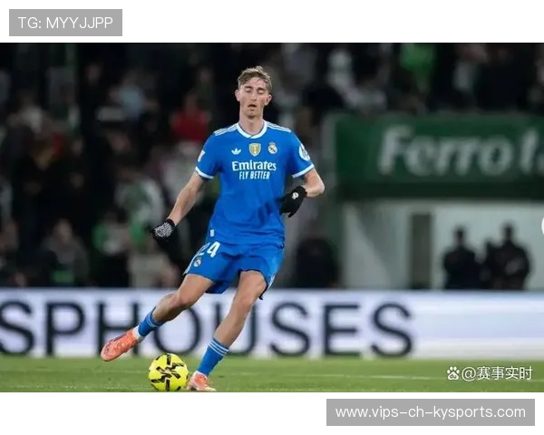 埃尔切门将一夜成名，升班马展现顶级抗压力